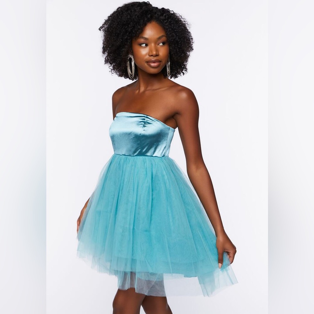 Turquoise blue satin and tulle Forever 21 party dress